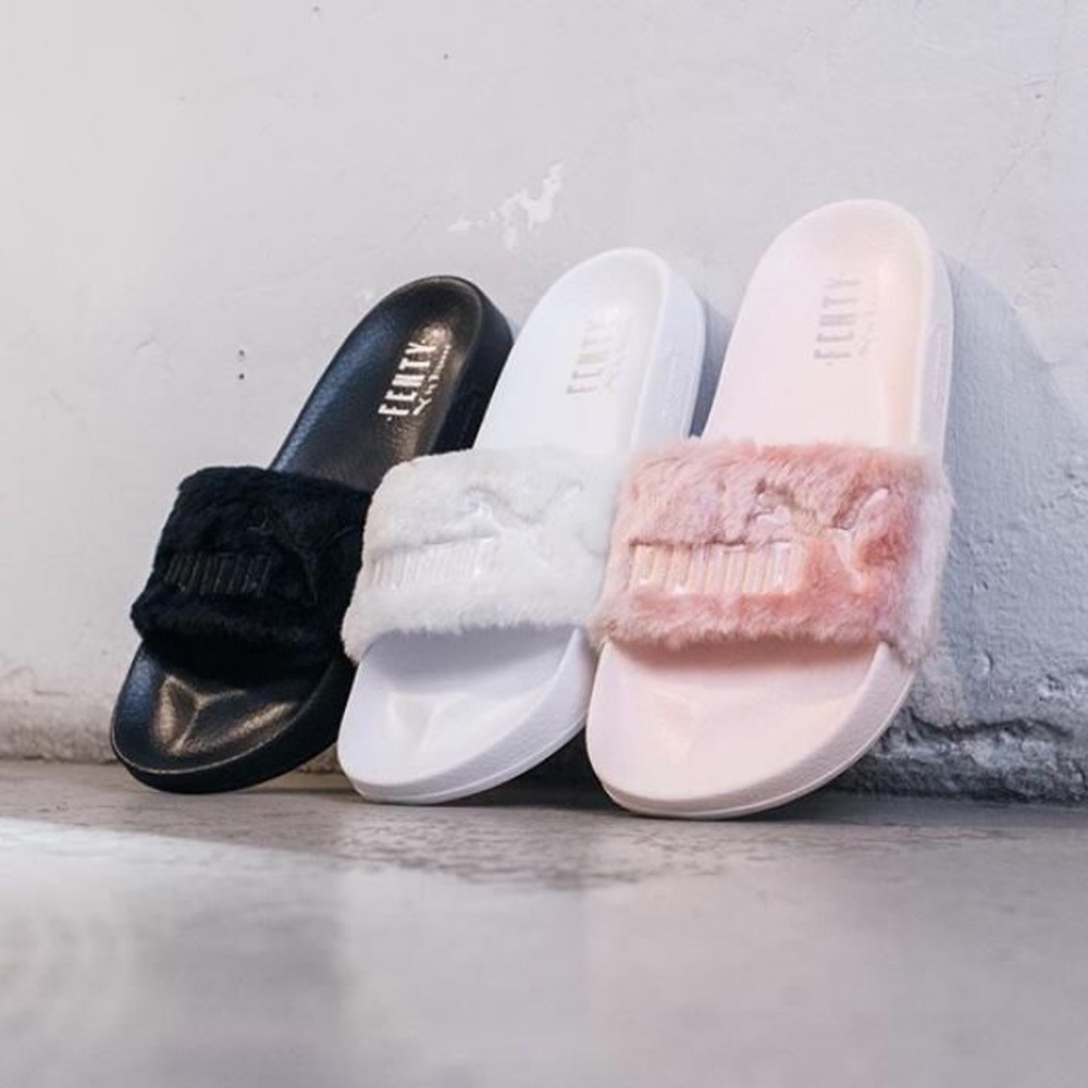 Puma FENTY Fur Slides (*BLACK*) with bag and box